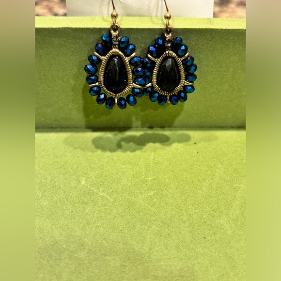 Blue and Gold Art Deco Earrings NWT - Picture 4 of 4